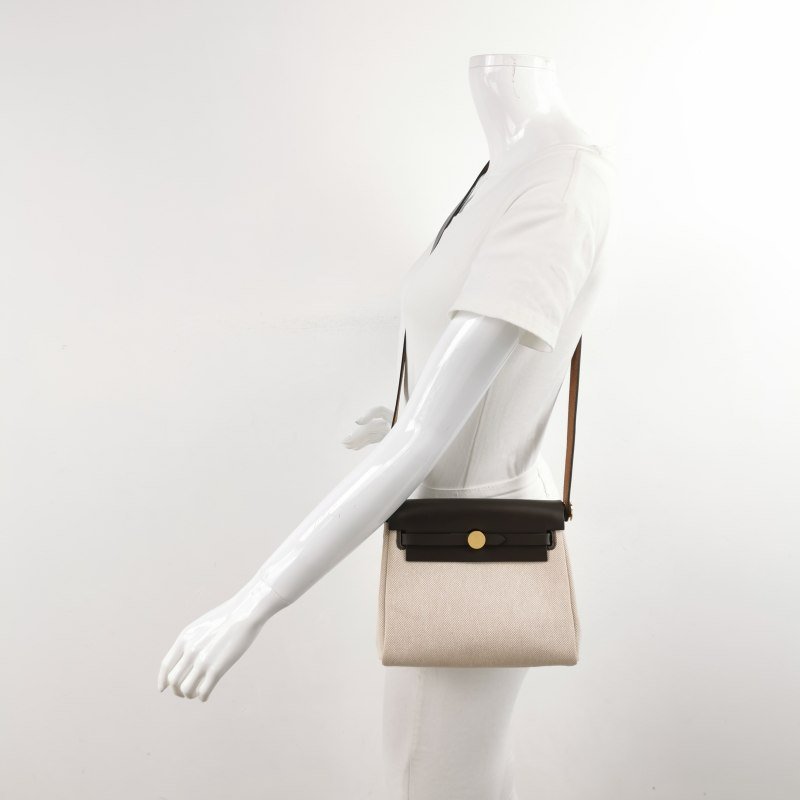 Hermes Herbag20馬鞍釘鎖扣斜挎包Hunter牛皮帆布金扣46烏木色米白色W刻-1