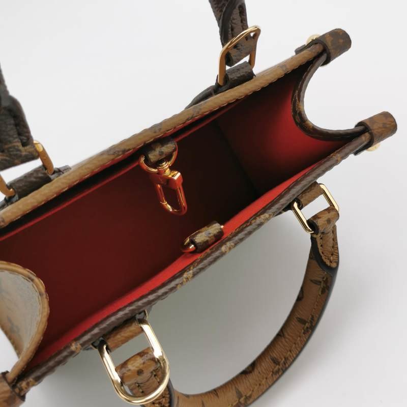 Louis Vuitton (LV) OnthegoBBGaint Monogram斜背包單肩包晶片款-6