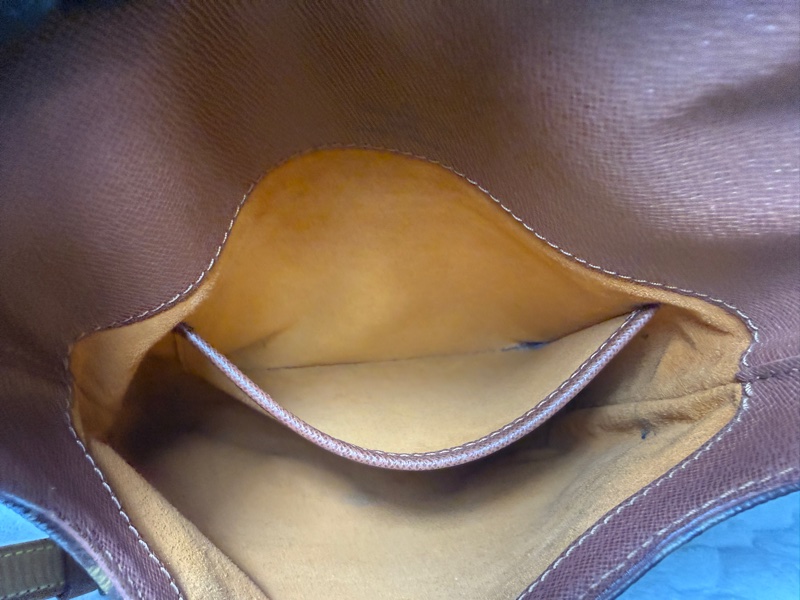 LV M51387 老花掀蓋斜背王妃包-10