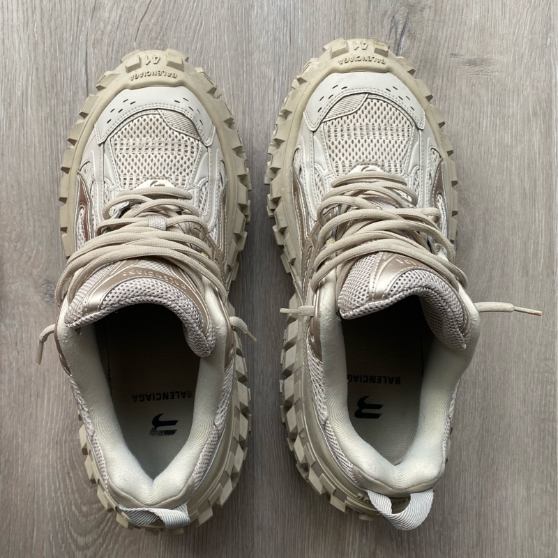 Balenciaga bouncer defender sneaker-0