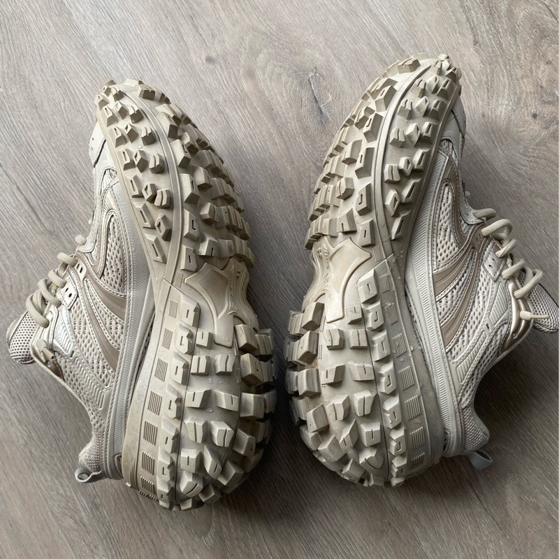 Balenciaga bouncer defender sneaker-1