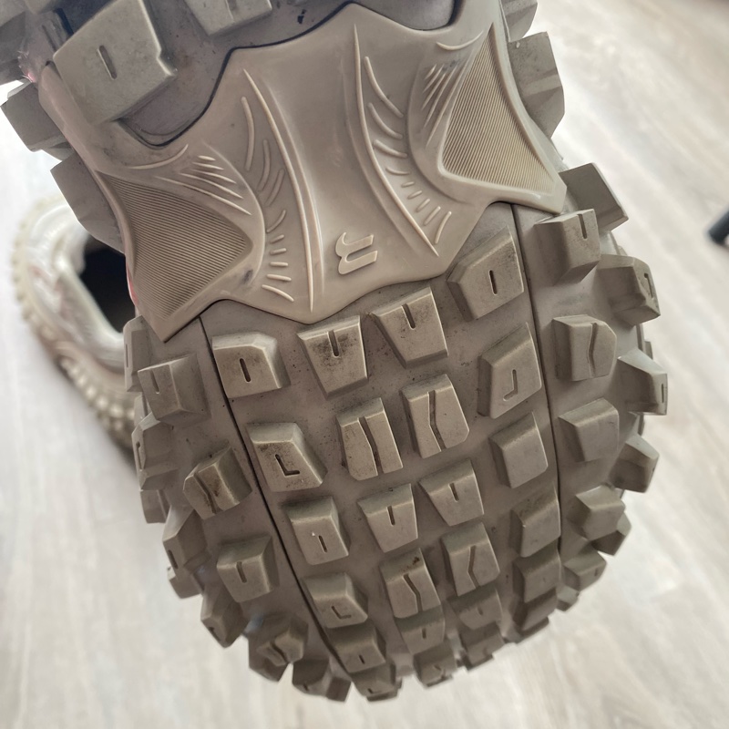 Balenciaga bouncer defender sneaker-7