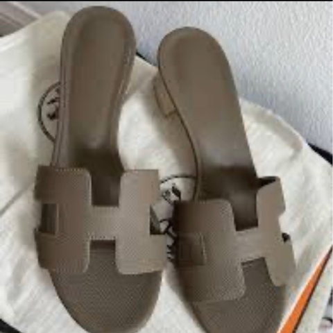 大平賣 全新Hermes 拖鞋 oasis 38 大象灰色 連正單