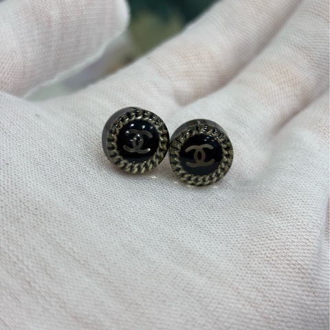 Chanel香奈兒黑色圓形紐帶耳環耳釘
