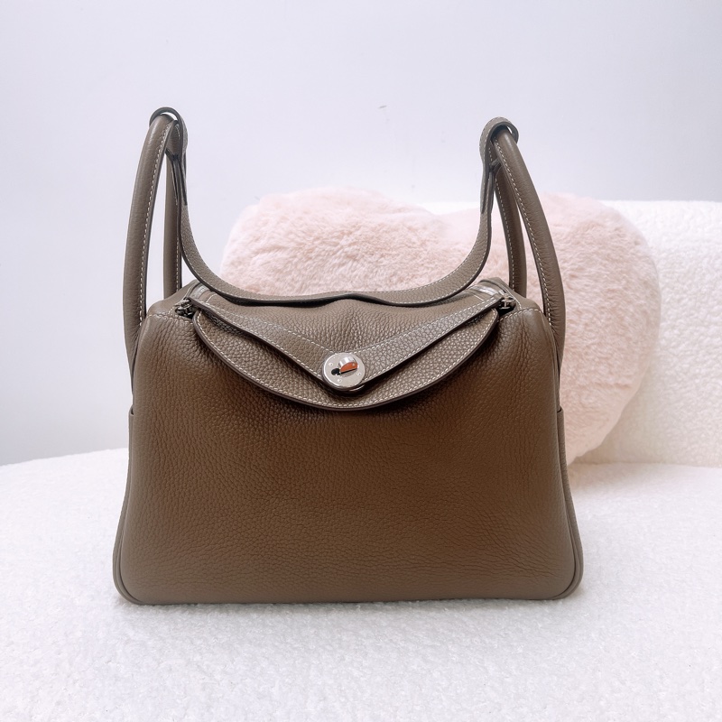 Hermes lindy 30 大象灰銀扣 D-0