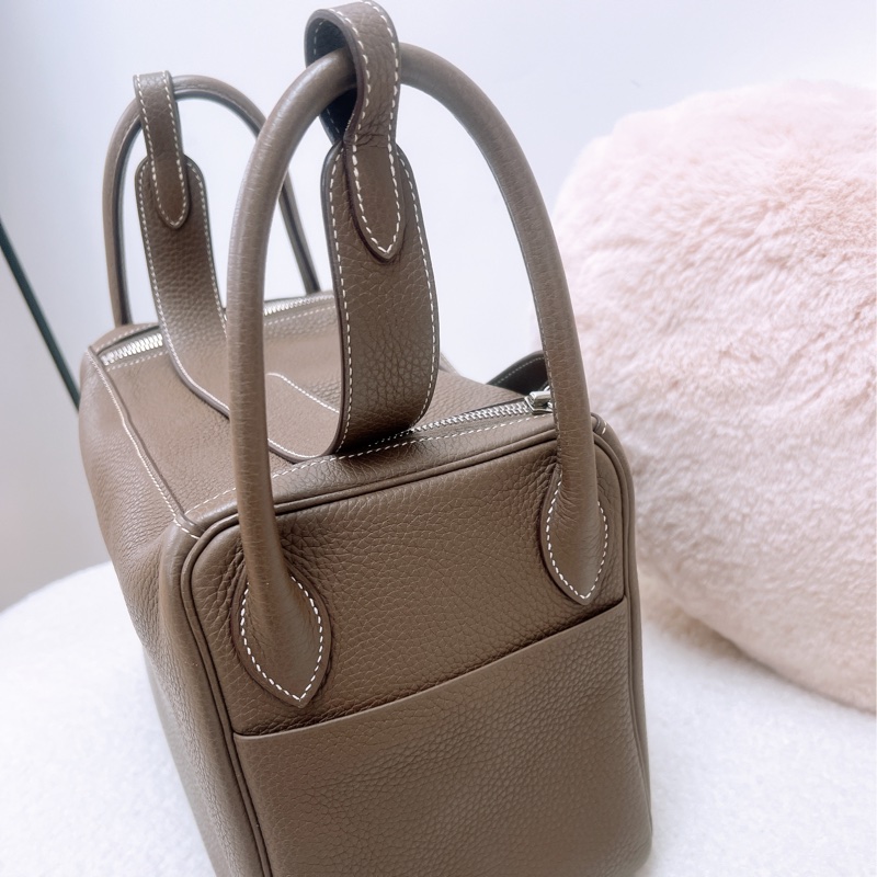 Hermes lindy 30 大象灰銀扣 D-4