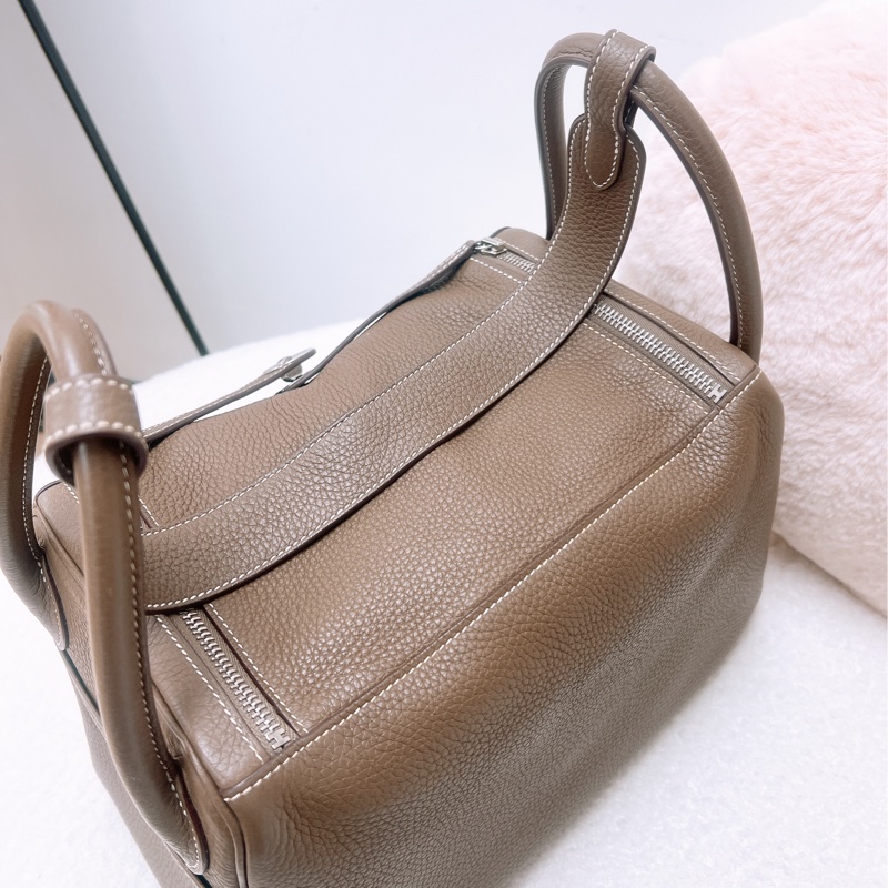 Hermes lindy 30 大象灰銀扣 D-9