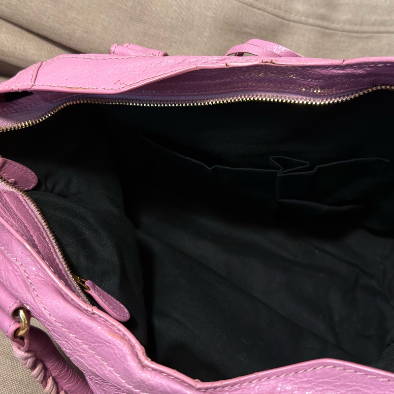 Balenciaga 粉金機車包-5