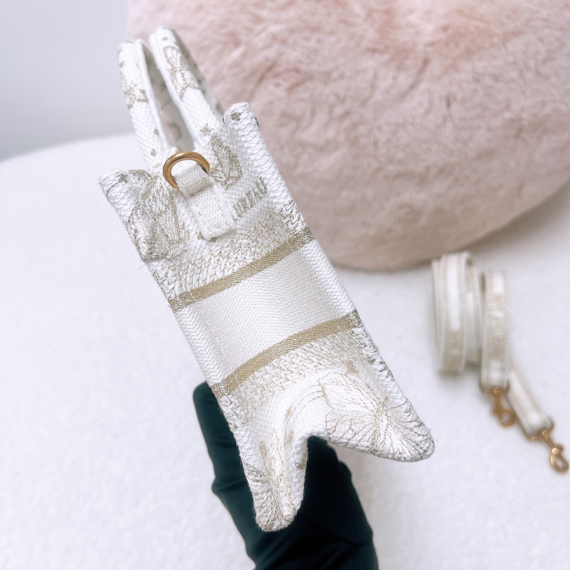 Dior book 金色蝴蝶刺繡迷你托特-5