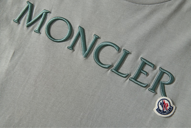Moncler橄欖綠刺繡T恤-4