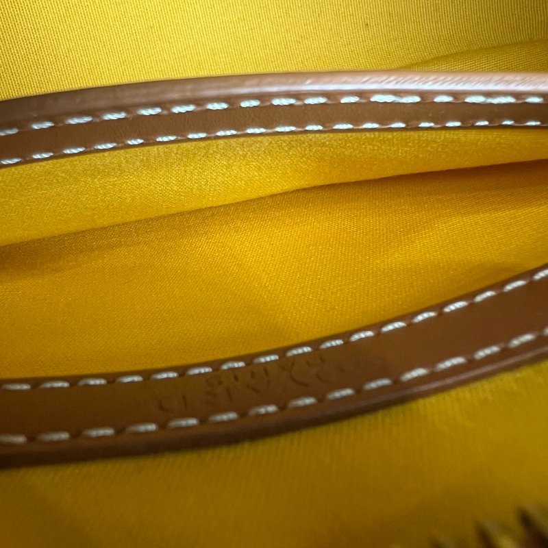 GOYARD  咖色老花相機包-6