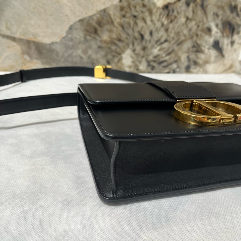 Dior黑金牛皮蒙田30-5