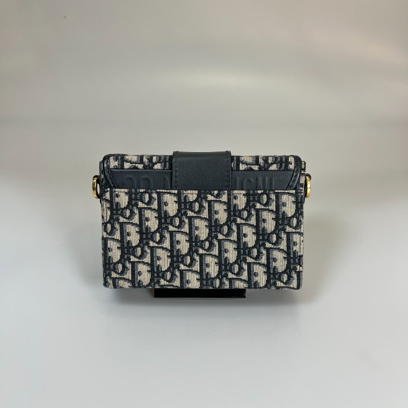 DIOR  刺繡老花蒙田BOX包 MINI-1