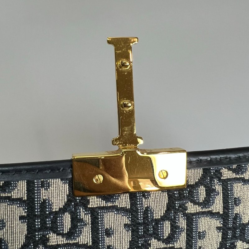 DIOR  刺繡老花蒙田BOX包 MINI-8