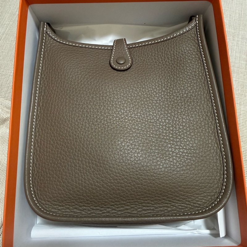 Hermès Mini Evelyne TPM Etoupe 大象灰 銀扣｜2024購入 附購證-2