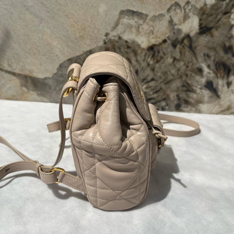 Dior淡米色羊皮Caro 後背包-2