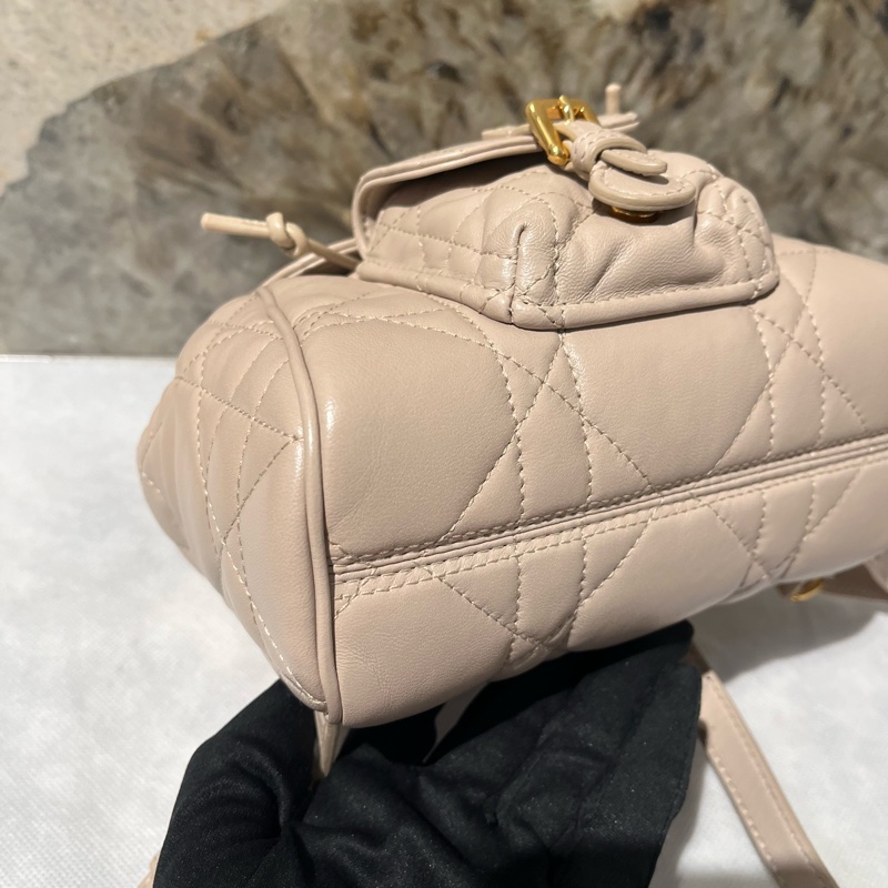 Dior淡米色羊皮Caro 後背包-5