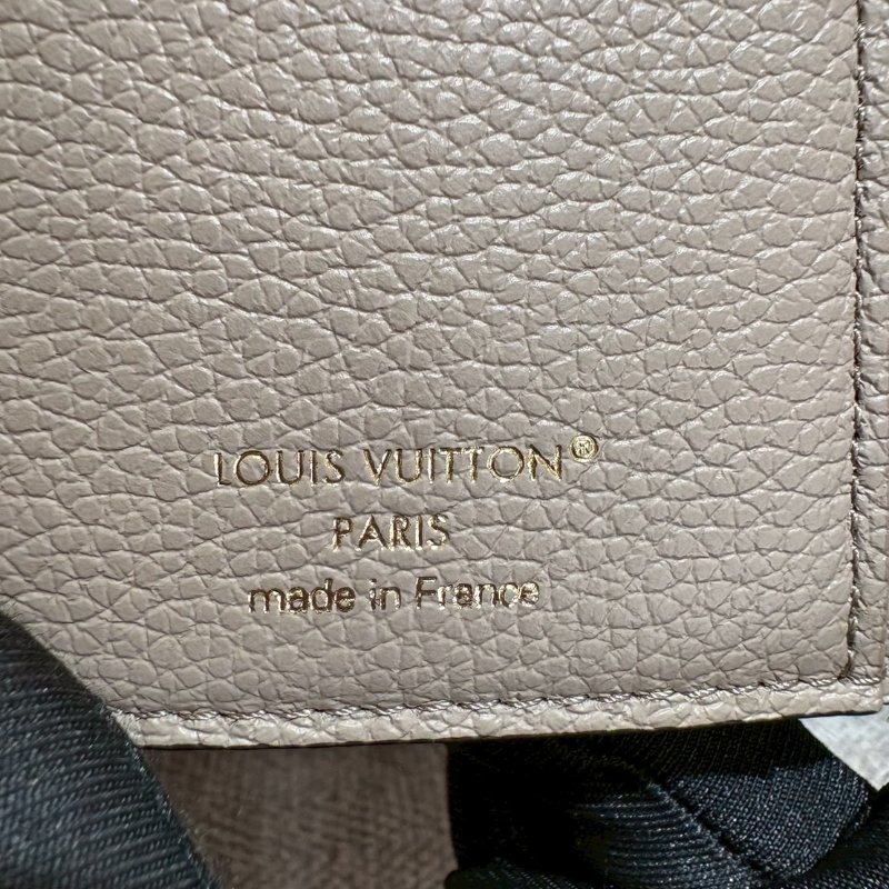 LV Victorine 斑鳩灰奶油色錢包-17