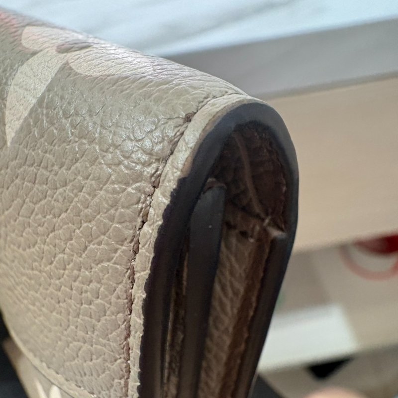 LV Victorine 斑鳩灰奶油色錢包-19