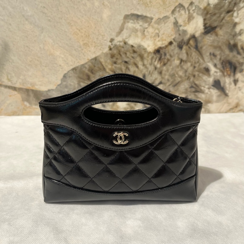 Chanel 黑金牛皮 Nano 31包-0