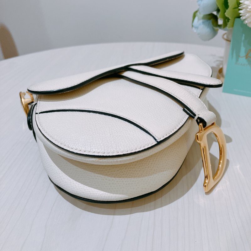 TK2036	 迪奧 迷你 白色 馬鞍包 Christian Dior Mini Saddle Bag With Strap Latte Grained Calfskin White X PHW-2