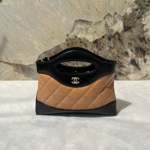 Chanel 黑奶茶油蠟皮 nano 31包