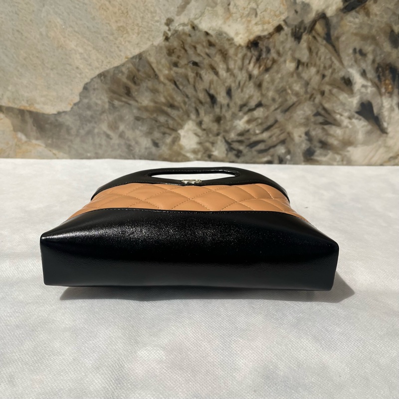 Chanel 黑奶茶油蠟皮 nano 31包-1