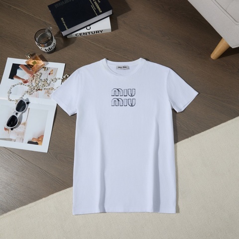 ❤️MiuMiu 白色疊印 Logo T恤