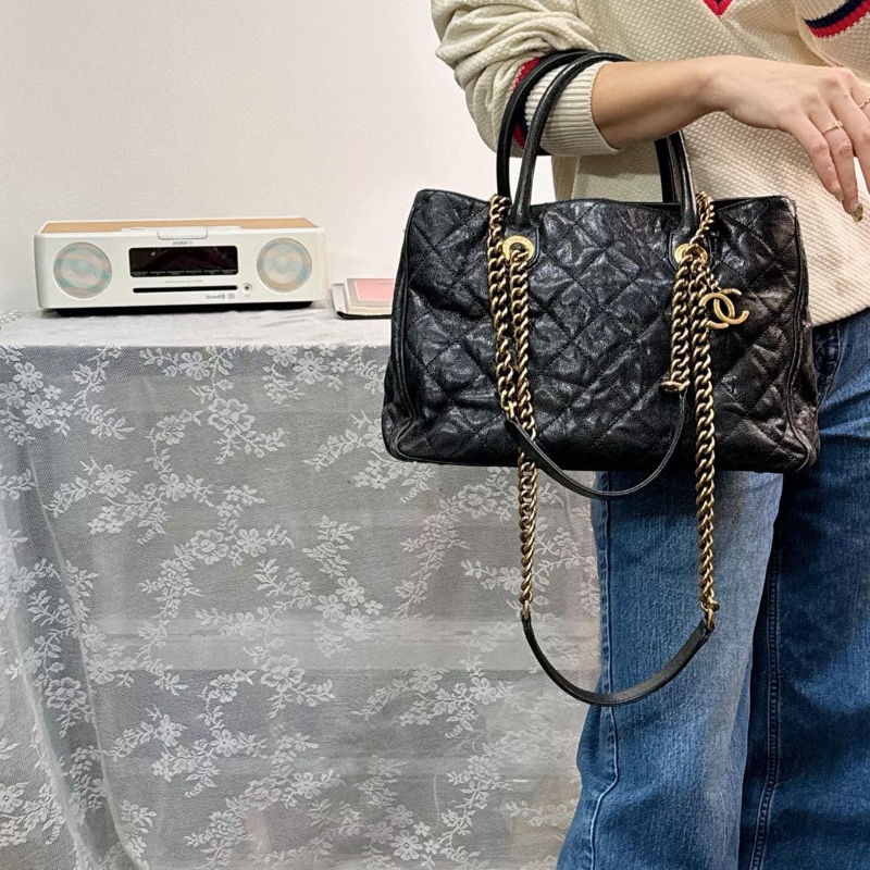 🉑肩背 #99新閒置 #油蠟牛皮 香奈兒黑金孟買系列托特包 絕版收藏🔥-2