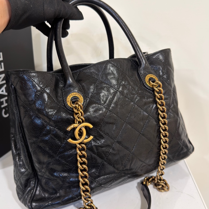 🉑肩背 #99新閒置 #油蠟牛皮 香奈兒黑金孟買系列托特包 絕版收藏🔥-4