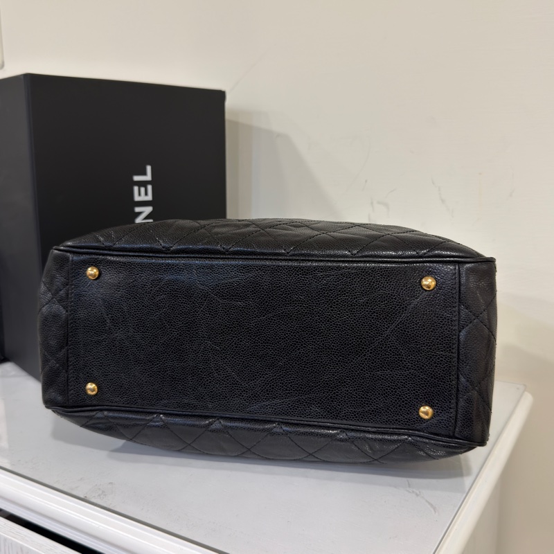 🉑肩背 #99新閒置 #油蠟牛皮 香奈兒黑金孟買系列托特包 絕版收藏🔥-9