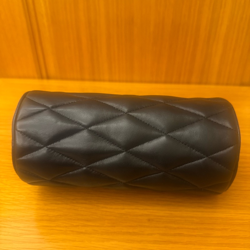 YSL Sade 黑金 圓筒包-8