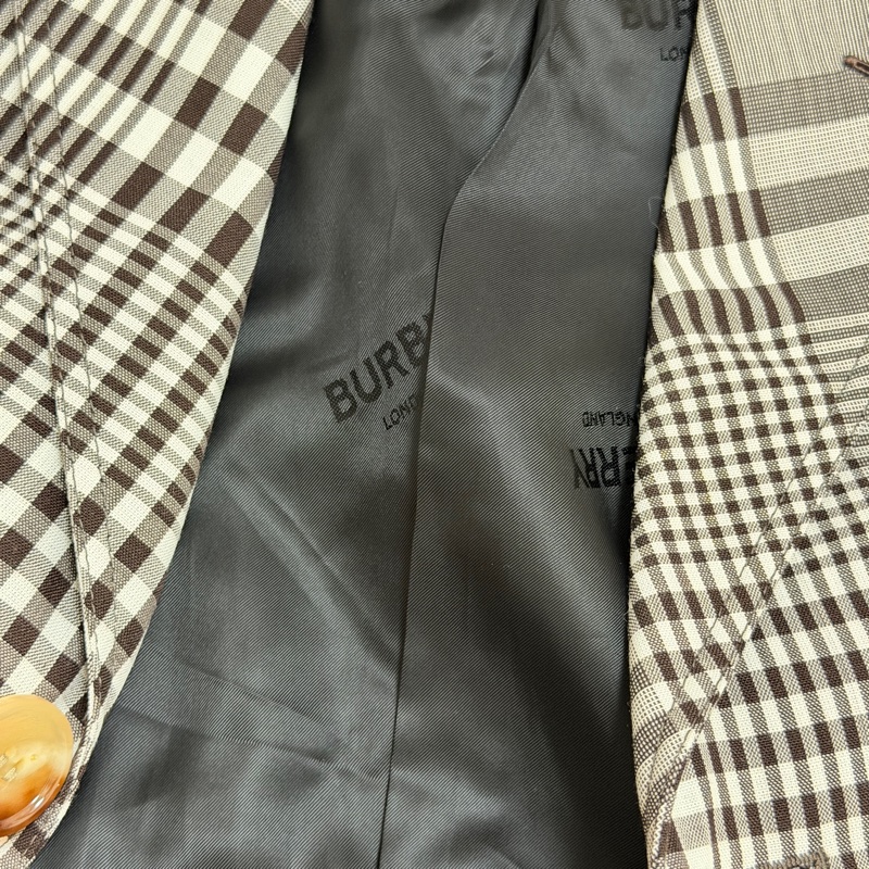 Burberry 咖啡色格紋背心長版外套 男女都可以穿 原價89000-6