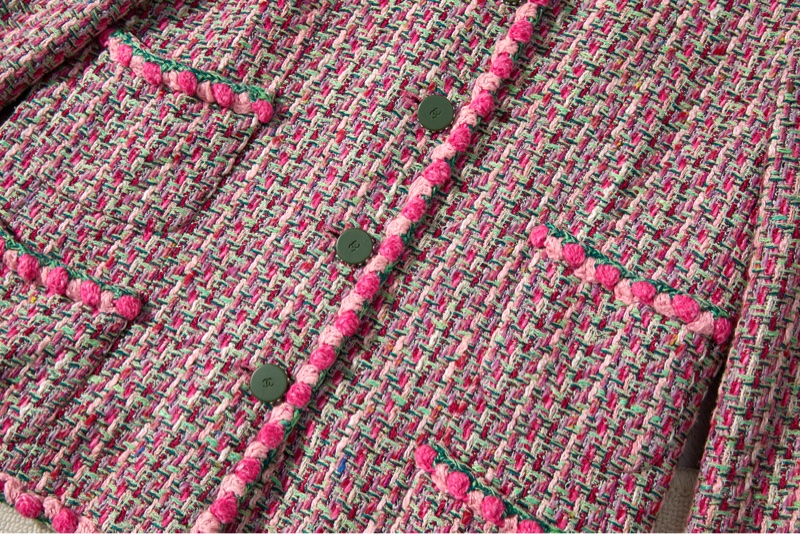 Chanel粉色粗花呢外套-4