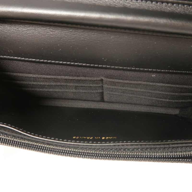 CHANEL 牛皮皮革Boy Wallet On Chain鏈帶肩背袋-4