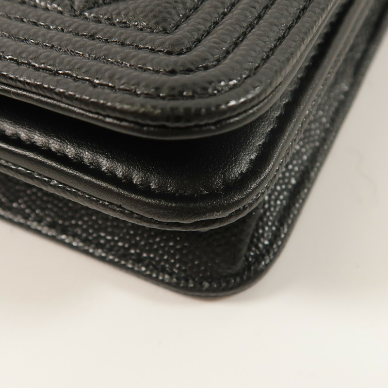 CHANEL 牛皮皮革Boy Wallet On Chain鏈帶肩背袋-10