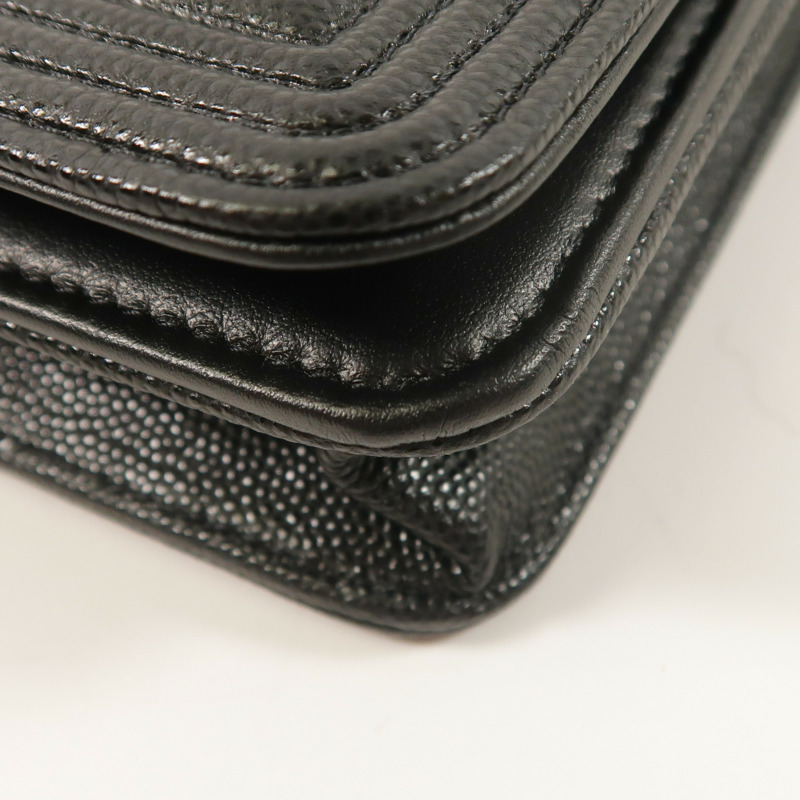 CHANEL 牛皮皮革Boy Wallet On Chain鏈帶肩背袋-11