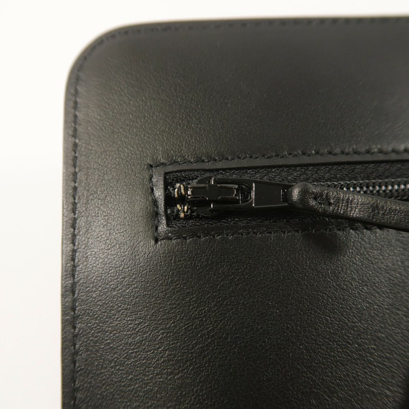 CHANEL 牛皮皮革Boy Wallet On Chain鏈帶肩背袋-16