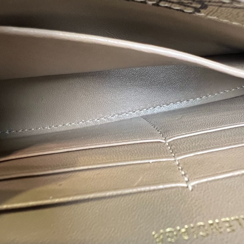 BALENCIAGA 656050 咖色Hourglass B 沙漏WOC肩背包-6