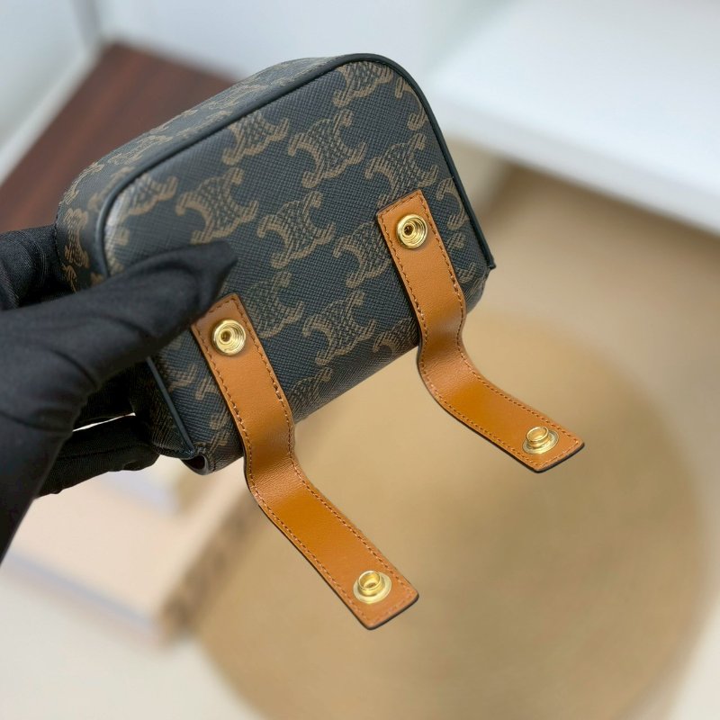 🏷Celine 瑟琳．Claude 凱旋門老花腰包/客人寄賣-21