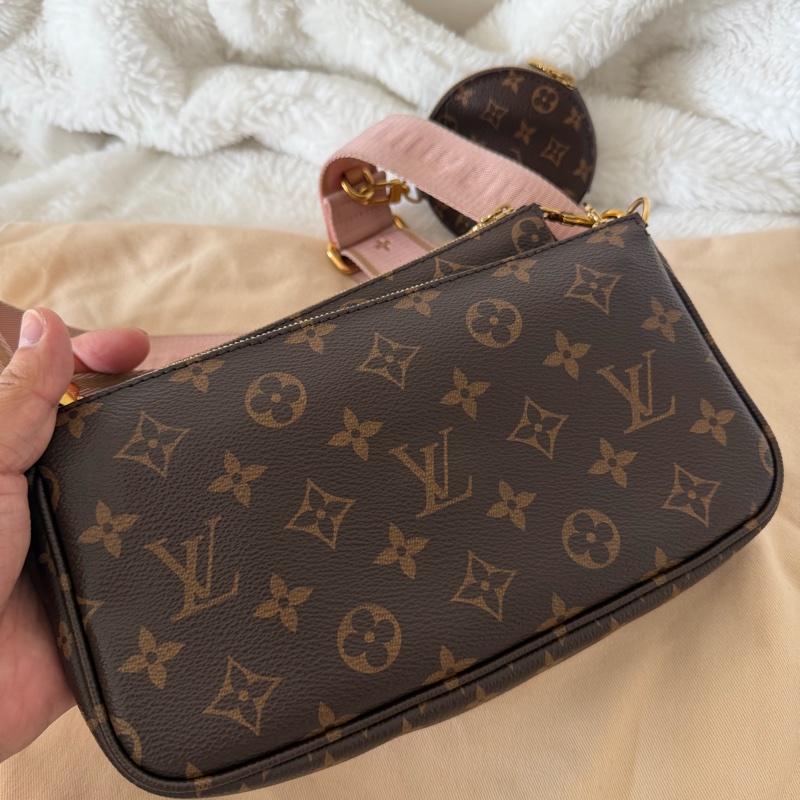 Lv 五合一麻將包(M44840)粉色肩帶-2