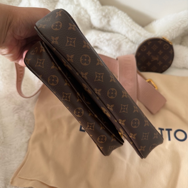 Lv 五合一麻將包(M44840)粉色肩帶-4