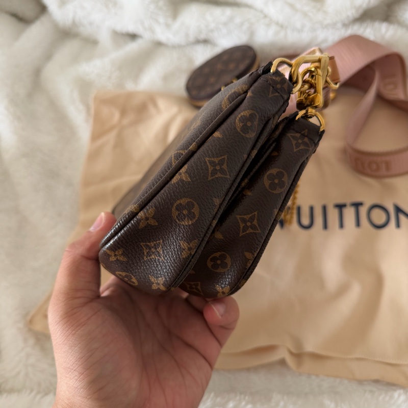 Lv 五合一麻將包(M44840)粉色肩帶-5