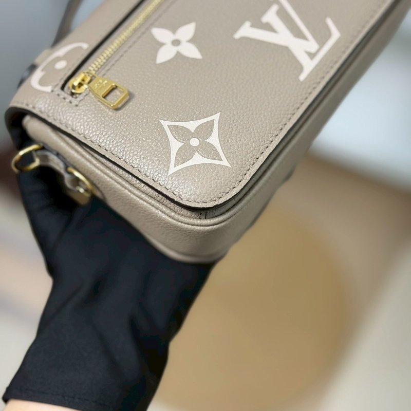🏷LV 路易威登．Pochette Métis East West 郵差包 斑鳩灰 M23081 芯片款-6