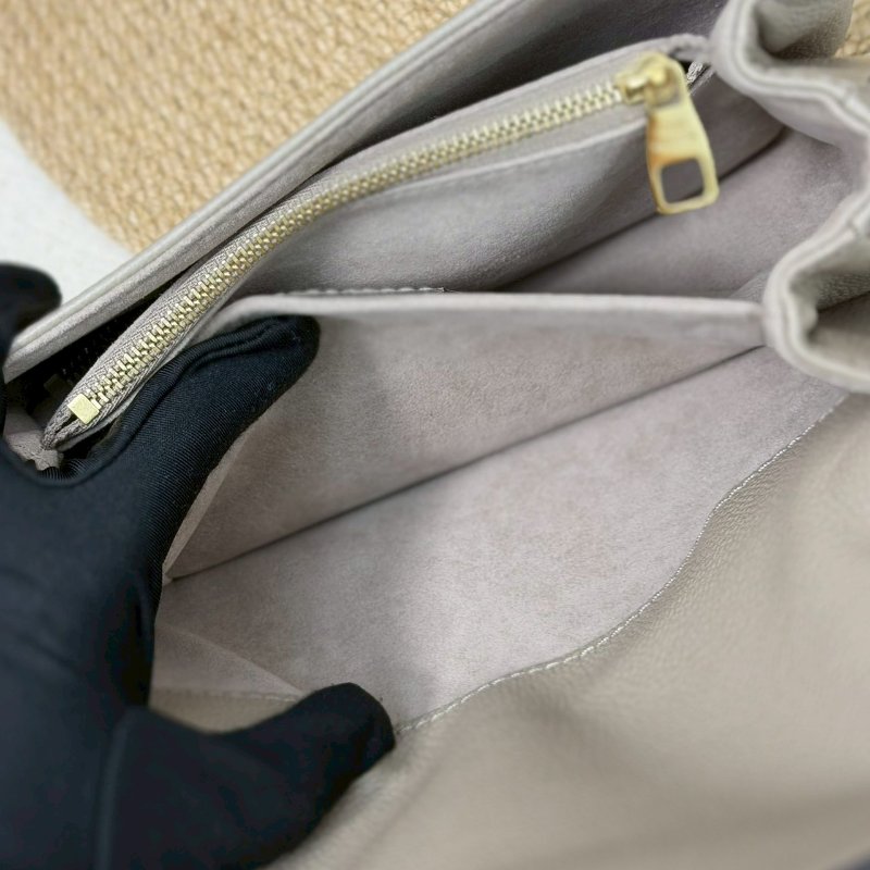 🏷LV 路易威登．Pochette Métis East West 郵差包 斑鳩灰 M23081 芯片款-23