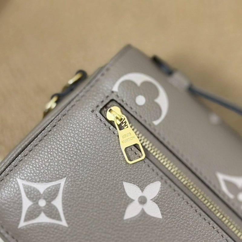 🏷LV 路易威登．Pochette Métis East West 郵差包 斑鳩灰 M23081 芯片款-25