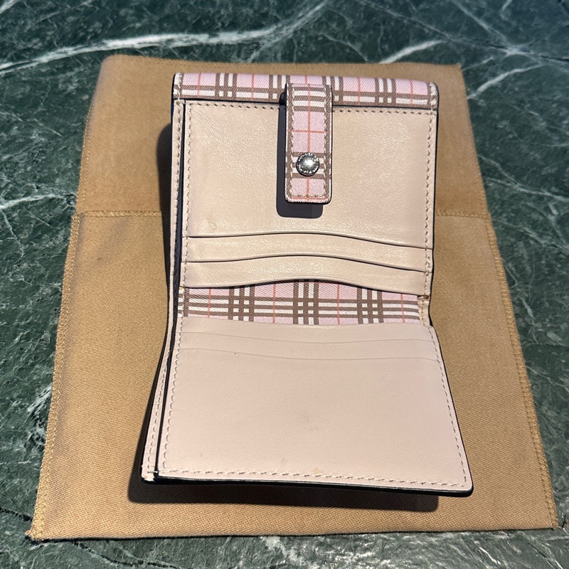 Burberry 經典菱格紋皮夾，千元大鈔可放平，使用過一兩次-1