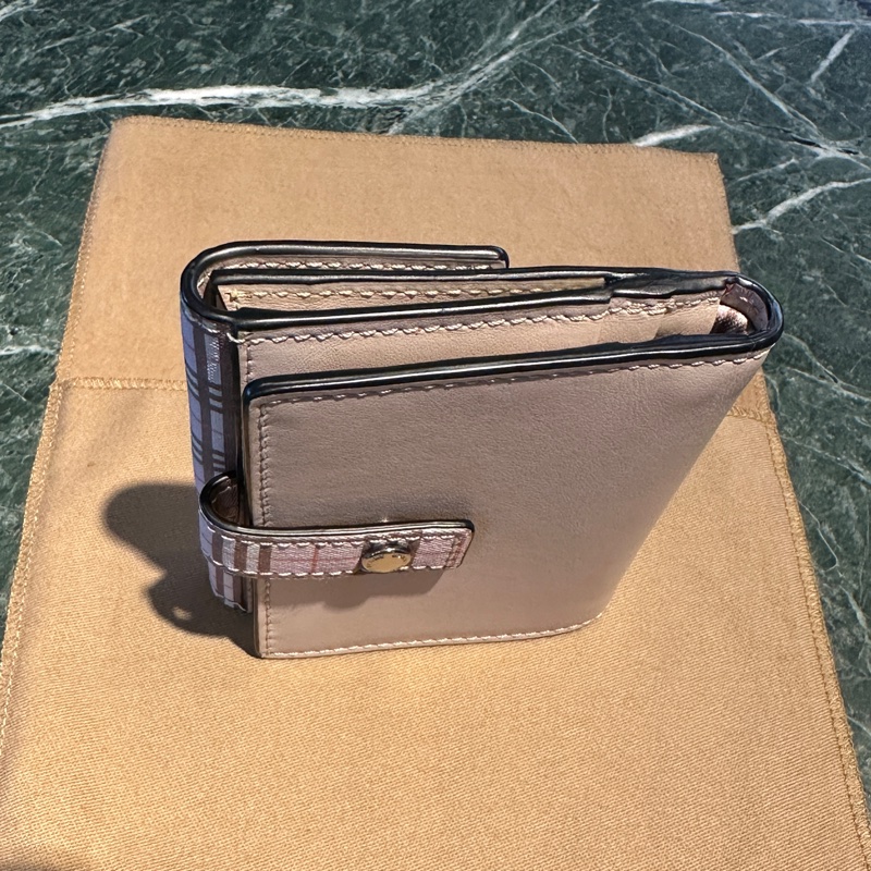 Burberry 經典菱格紋皮夾，千元大鈔可放平，使用過一兩次-4