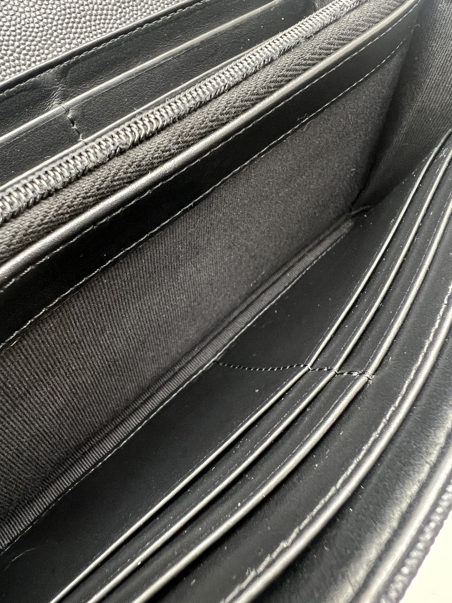 香緹國際精品 黑鑽簍空雙C長夾 968-9