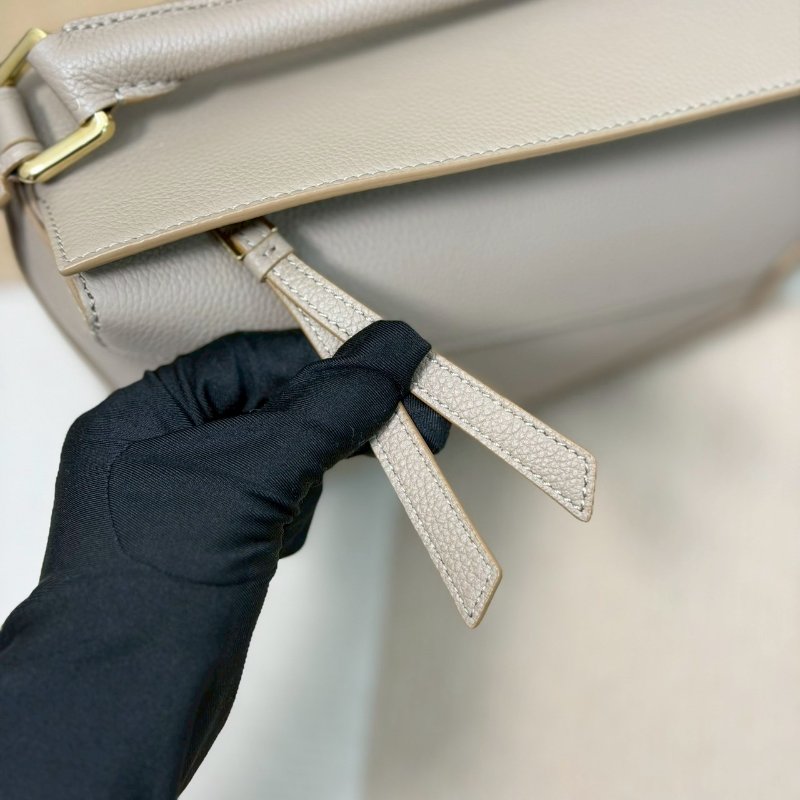 🏷Loewe 羅意威．Small Puzzle 新款 沙色-17